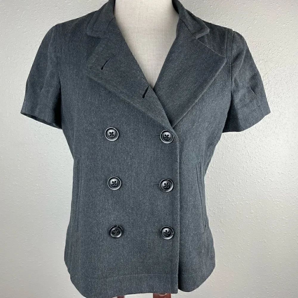 Gap Gray Double Breasted Short Sleeve Jacket Size M EUC